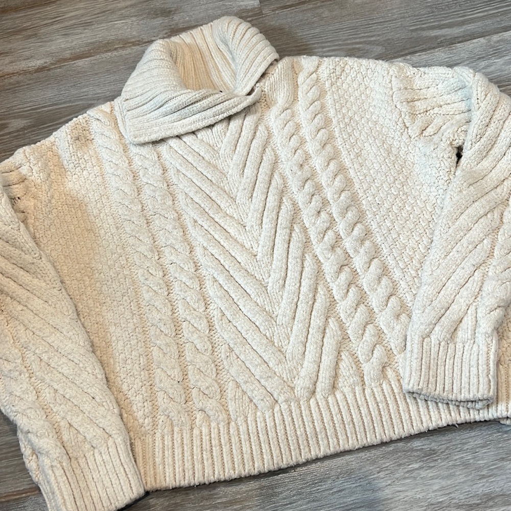 ZARA KNIT SWEATER